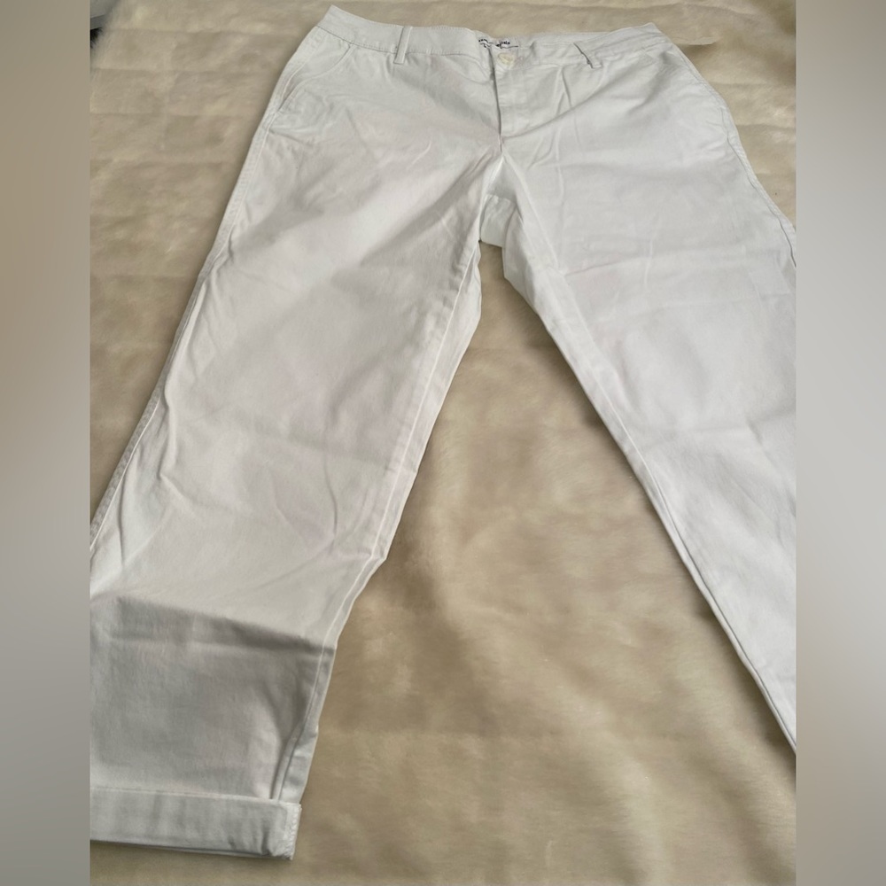 White Lightweight Cropped Cuffed Pants